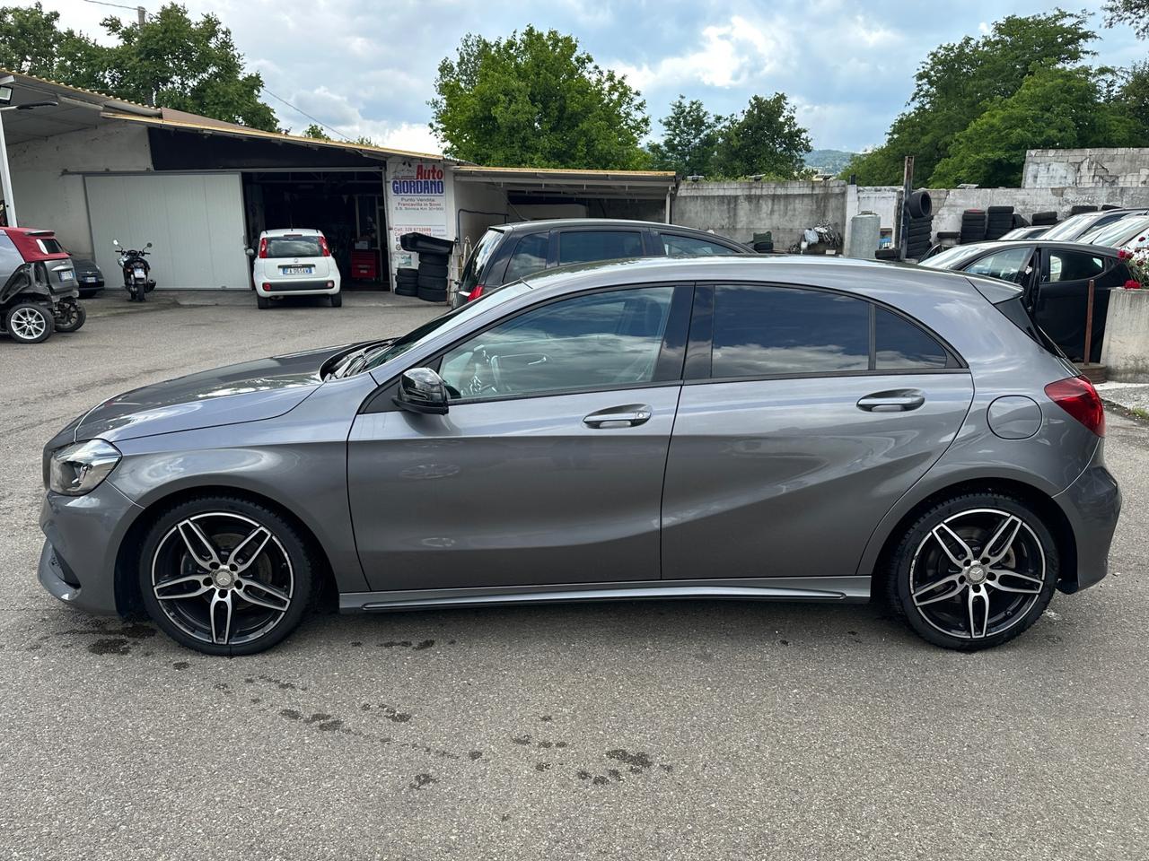 Mercedes A200d 4 matic premium amg