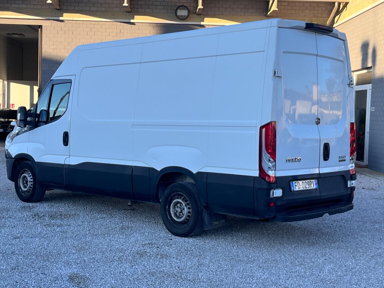 Iveco Daily 3.0 Furgone IVA ESPOSTA!