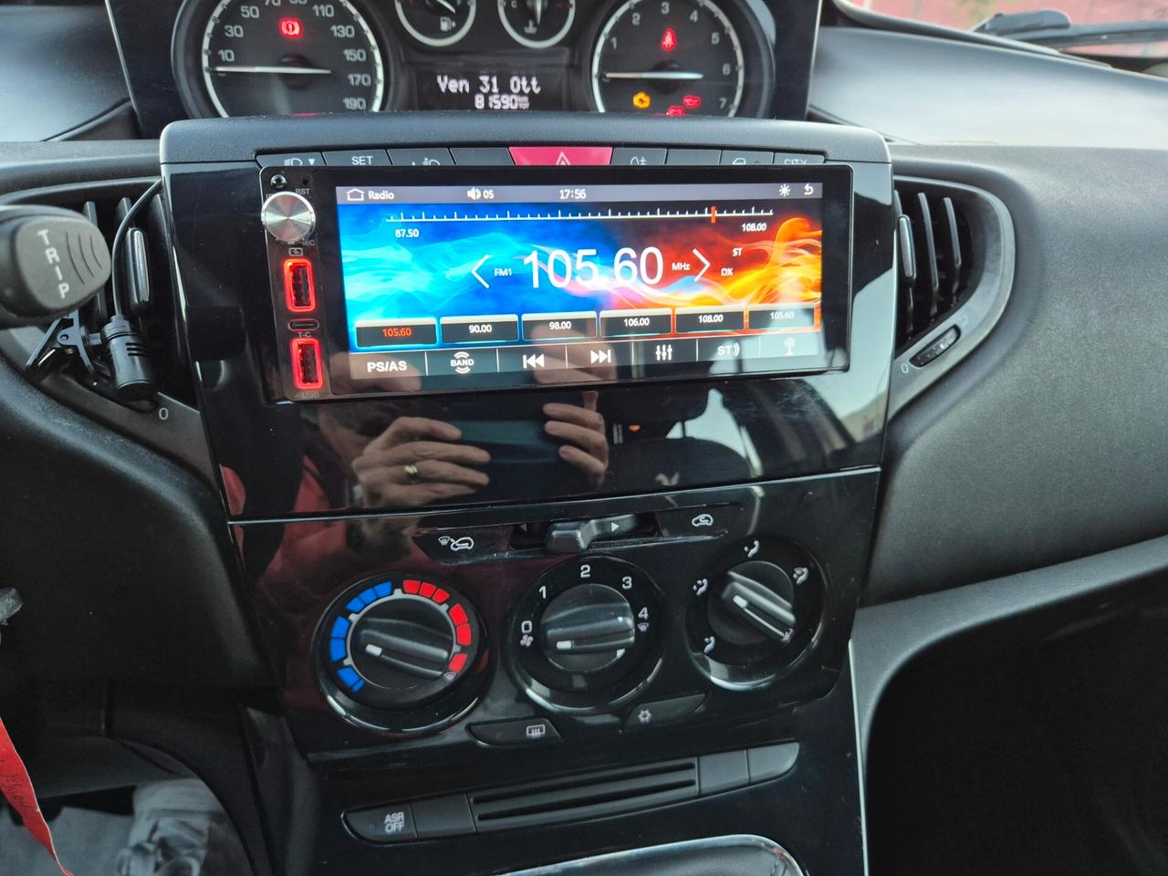 Lancia Ypsilon 1.2 69 CV 5 porte Elefantino