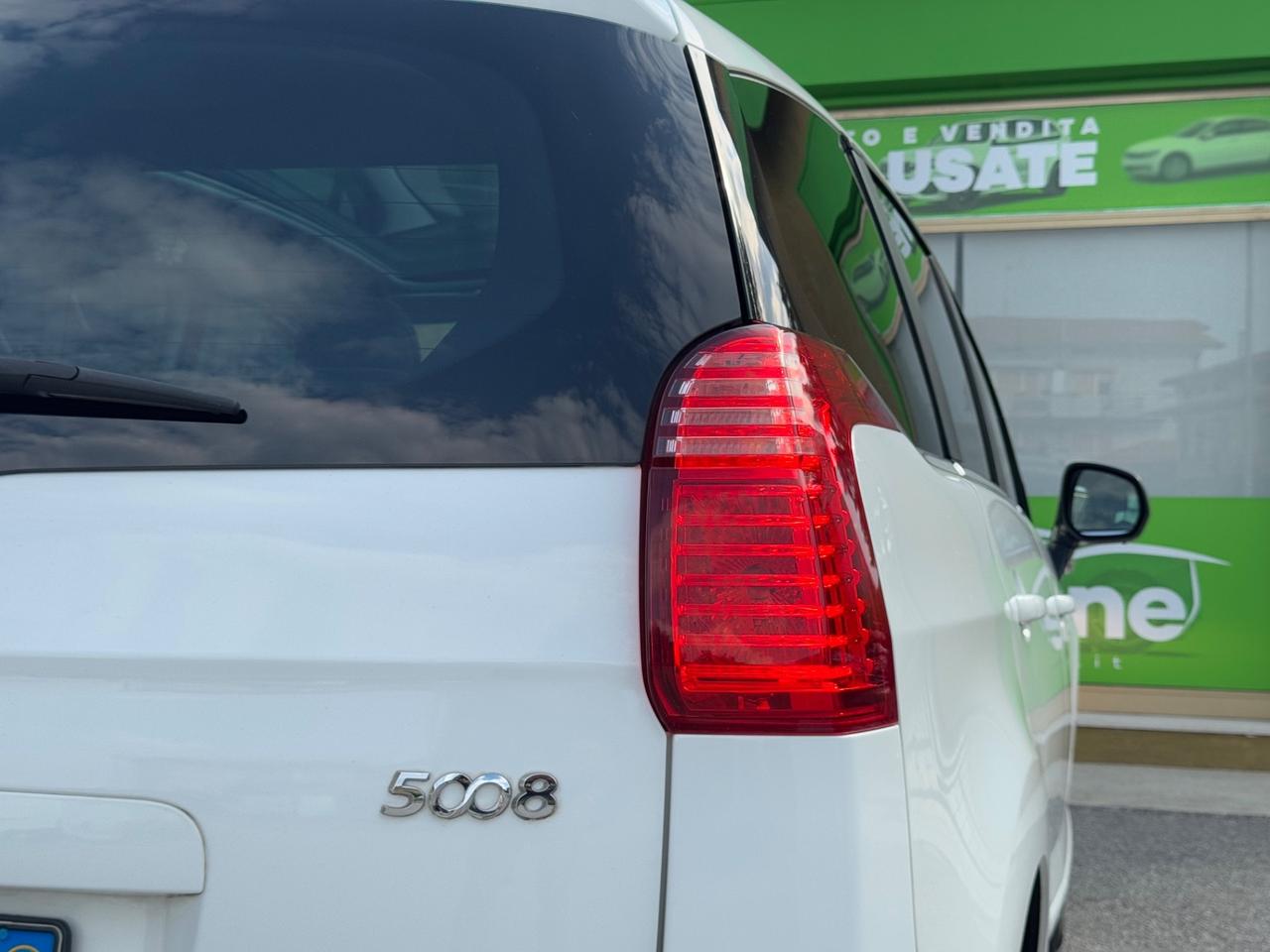 Peugeot 5008 1.6 HDi 115CV 7 POSTI