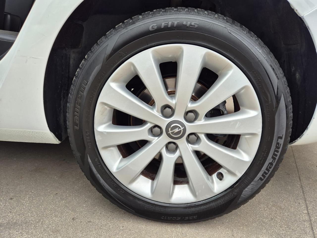 Opel Astra 1.7 CDTI 110CV Sports Tourer Cosmo