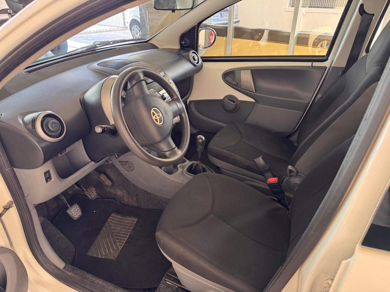 Toyota Aygo 1.0 12V VVT-i 5 porte Sol Connect