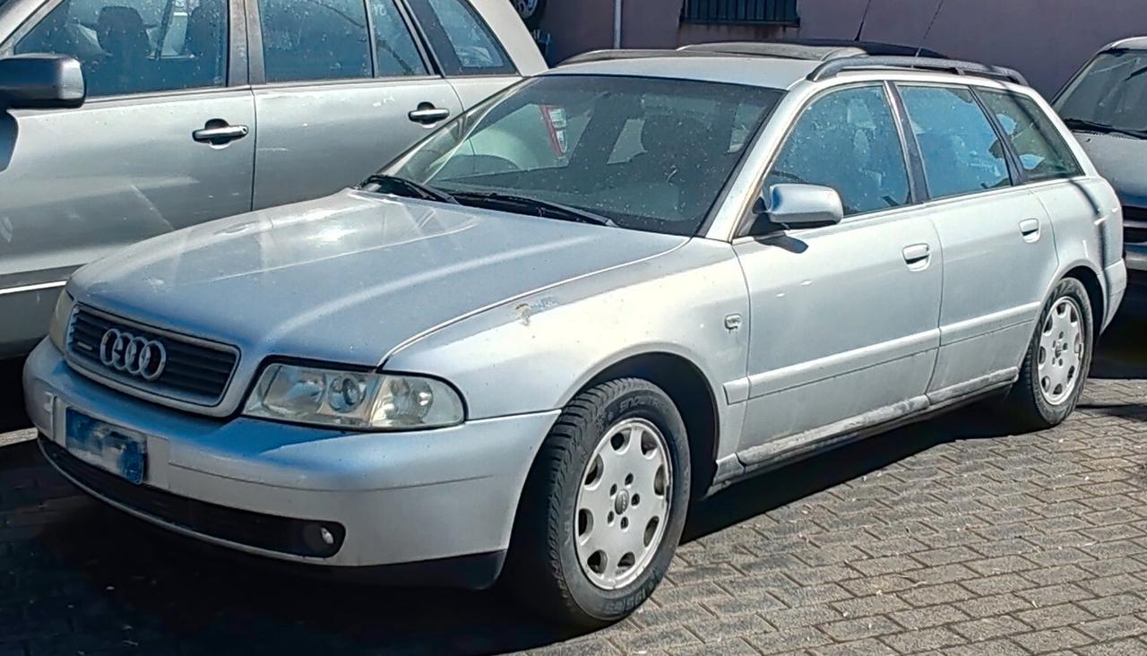 Audi A4 2.5 V6 TDI cat Avant quattro Advance