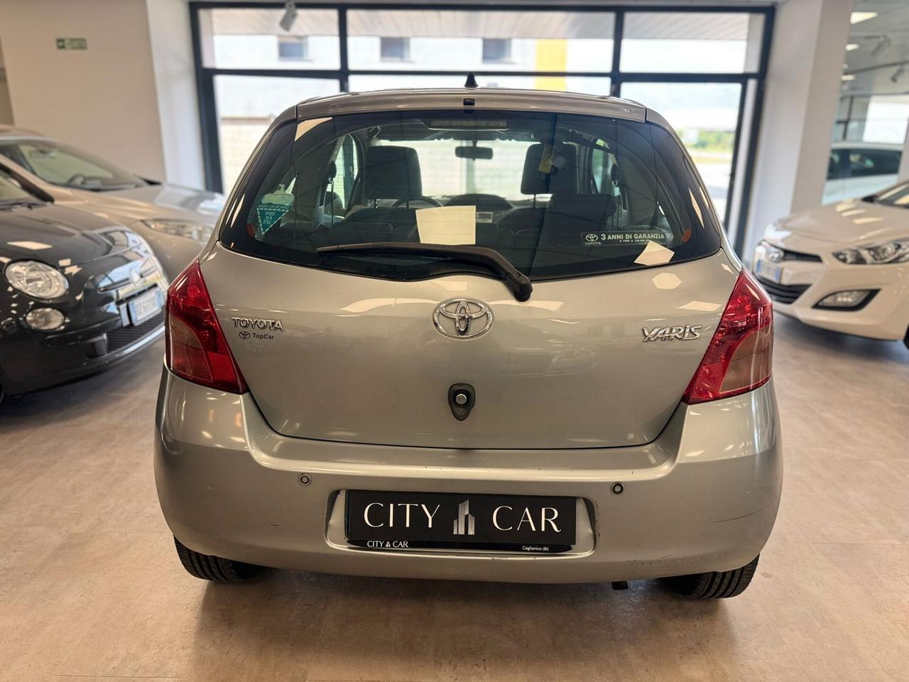 Toyota Yaris 1.0 3 porte Sol