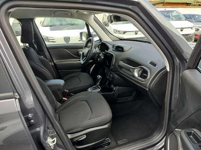 Jeep Renegade 1.5 Turbo T4 MHEV Summit