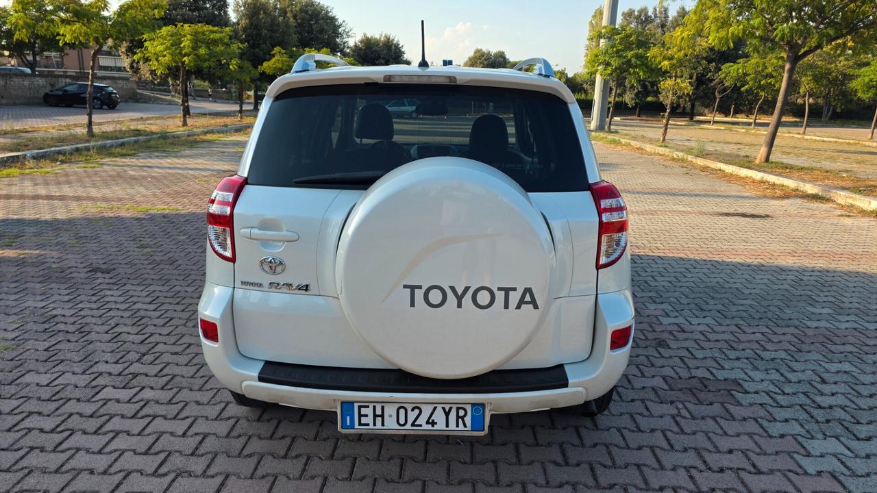 Toyota RAV 4 RAV4 Crossover 2.2 D-4D 150 CV DPF Exclusive