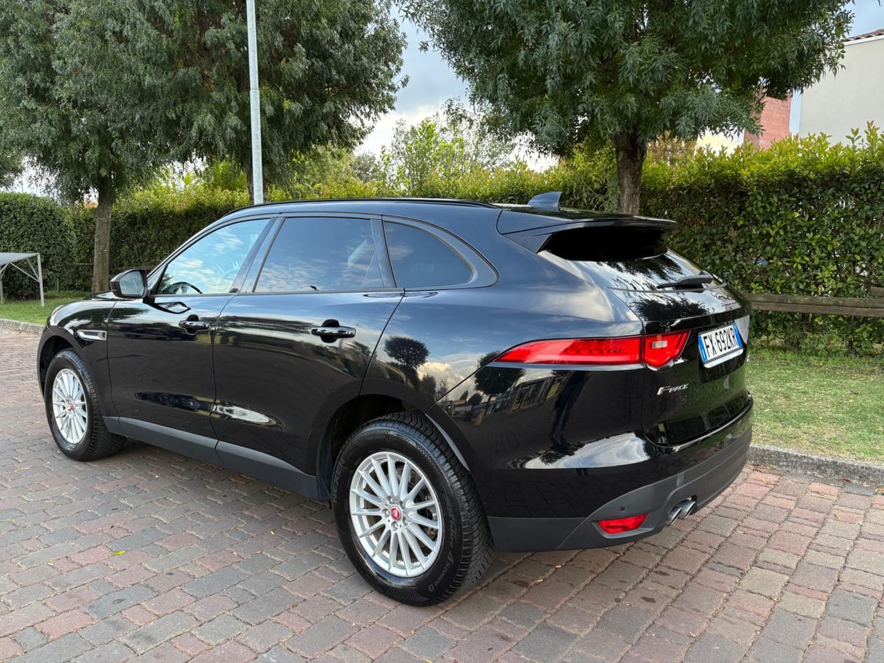 Jaguar F-Pace 2.0 D 180 CV AWD aut. Portfolio