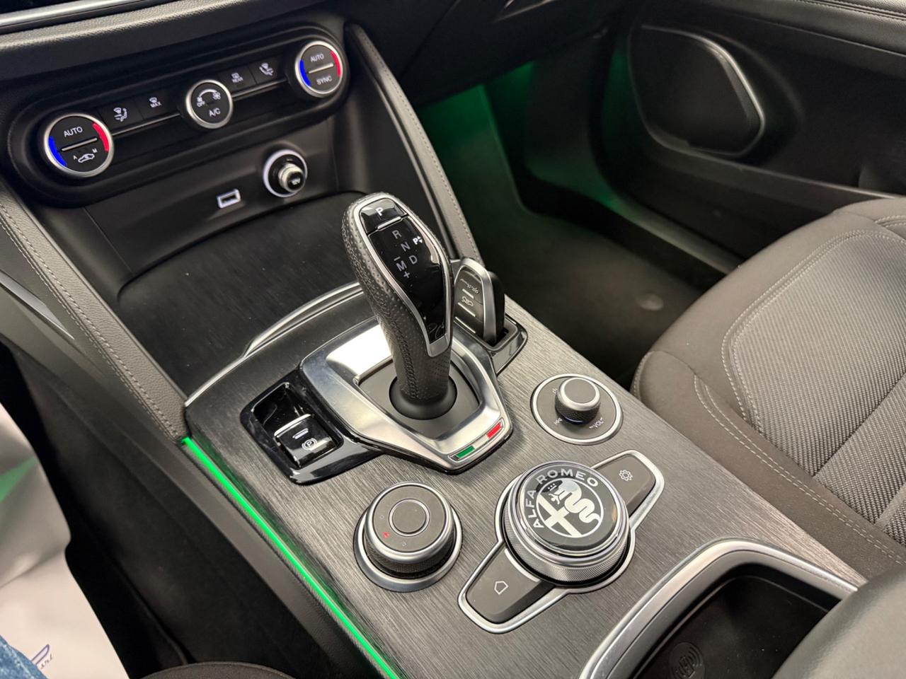 Alfa Romeo Stelvio 2.2 Turbodiesel 160 CV AT8 RWD Business