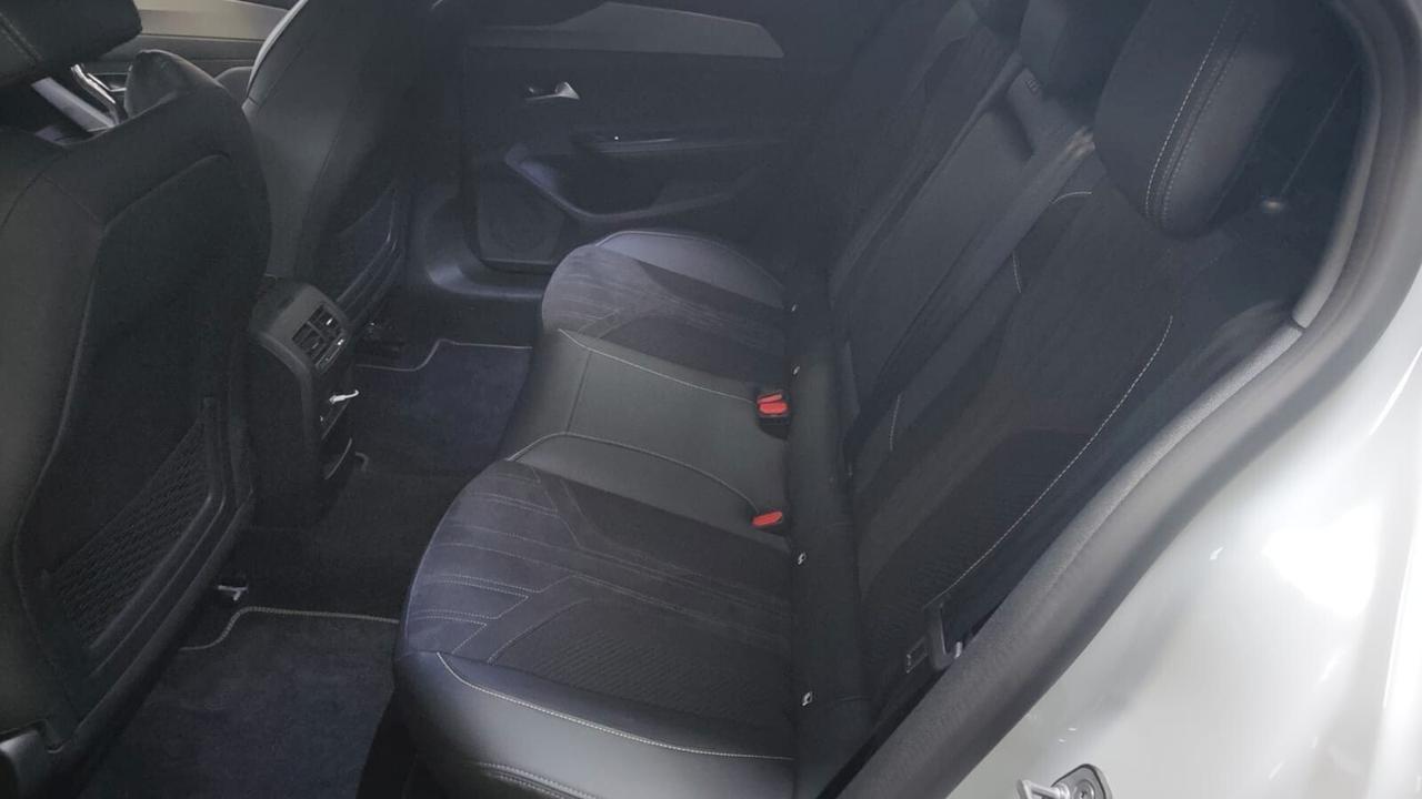 Peugeot 408 130 EAT8 GT