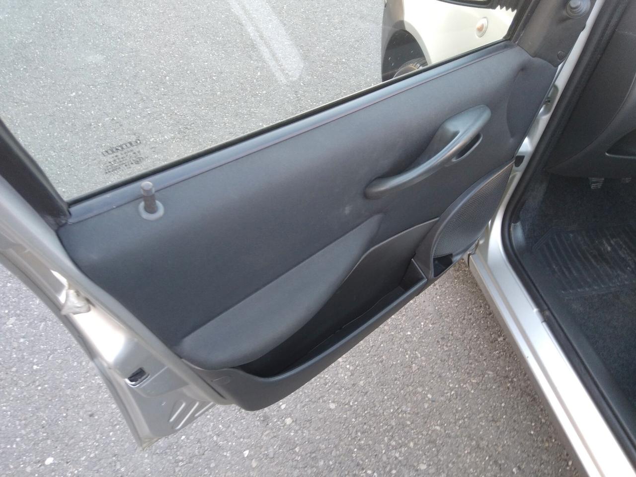 Fiat Punto 1.2 60cv benzina-gpl porte Active