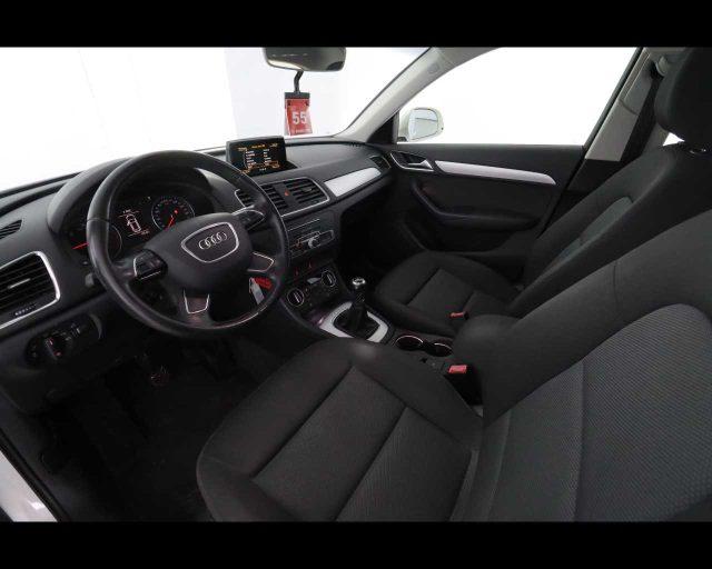 AUDI Q3 2.0 TDI 120 CV Business