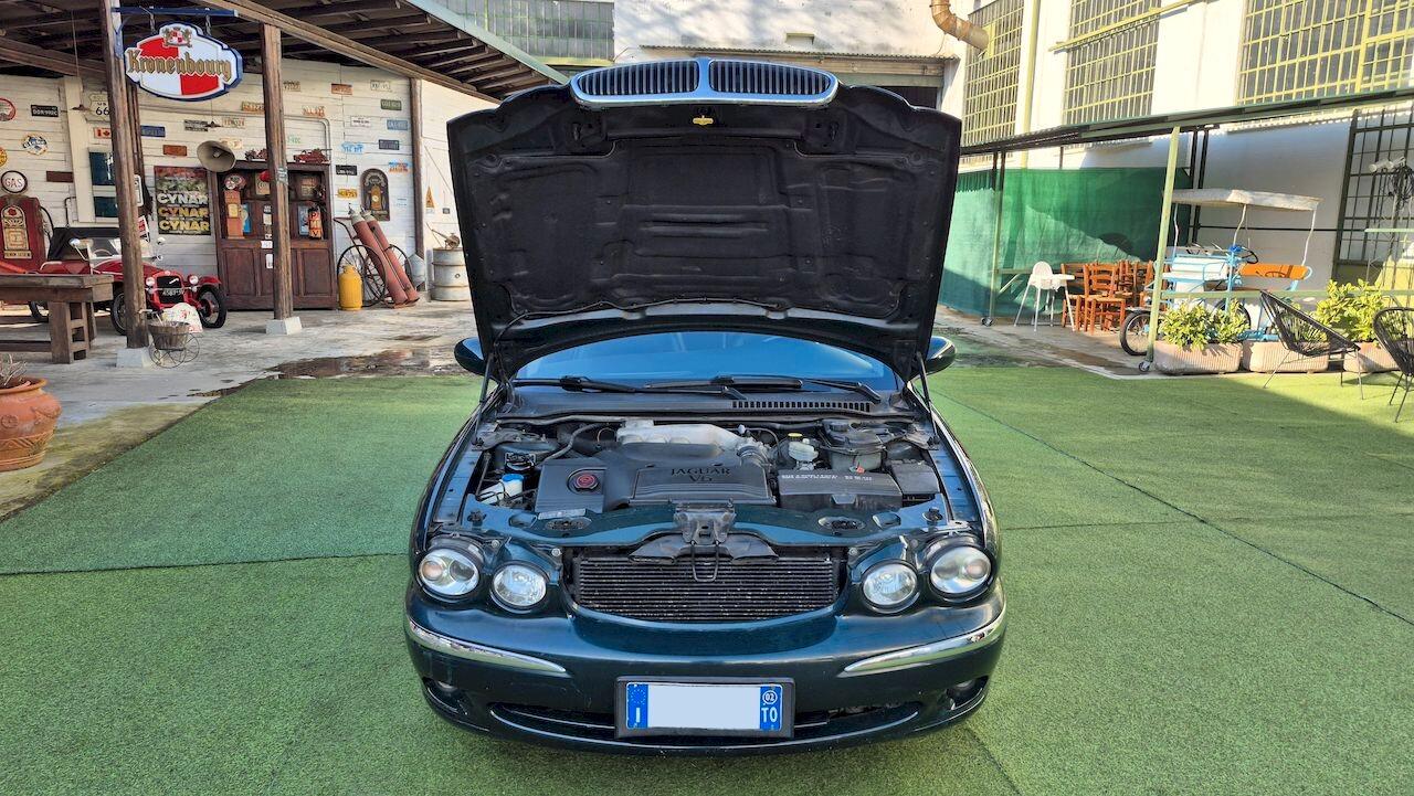 Jaguar X-Type 2.5 V6 AWD Executive – 2002