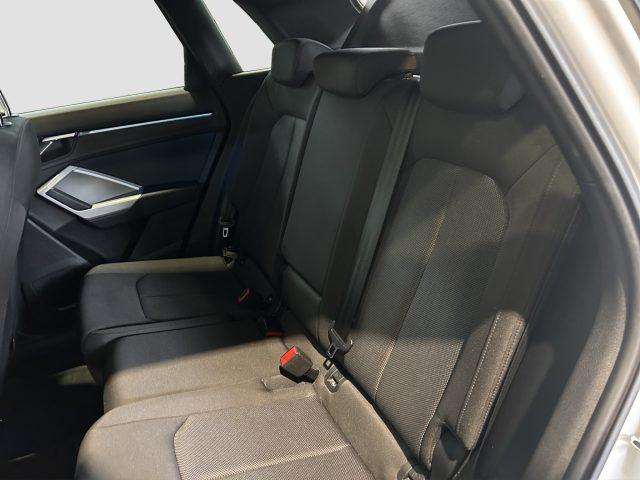 AUDI Q3 Q3 35 TDI S tronic Identity Black