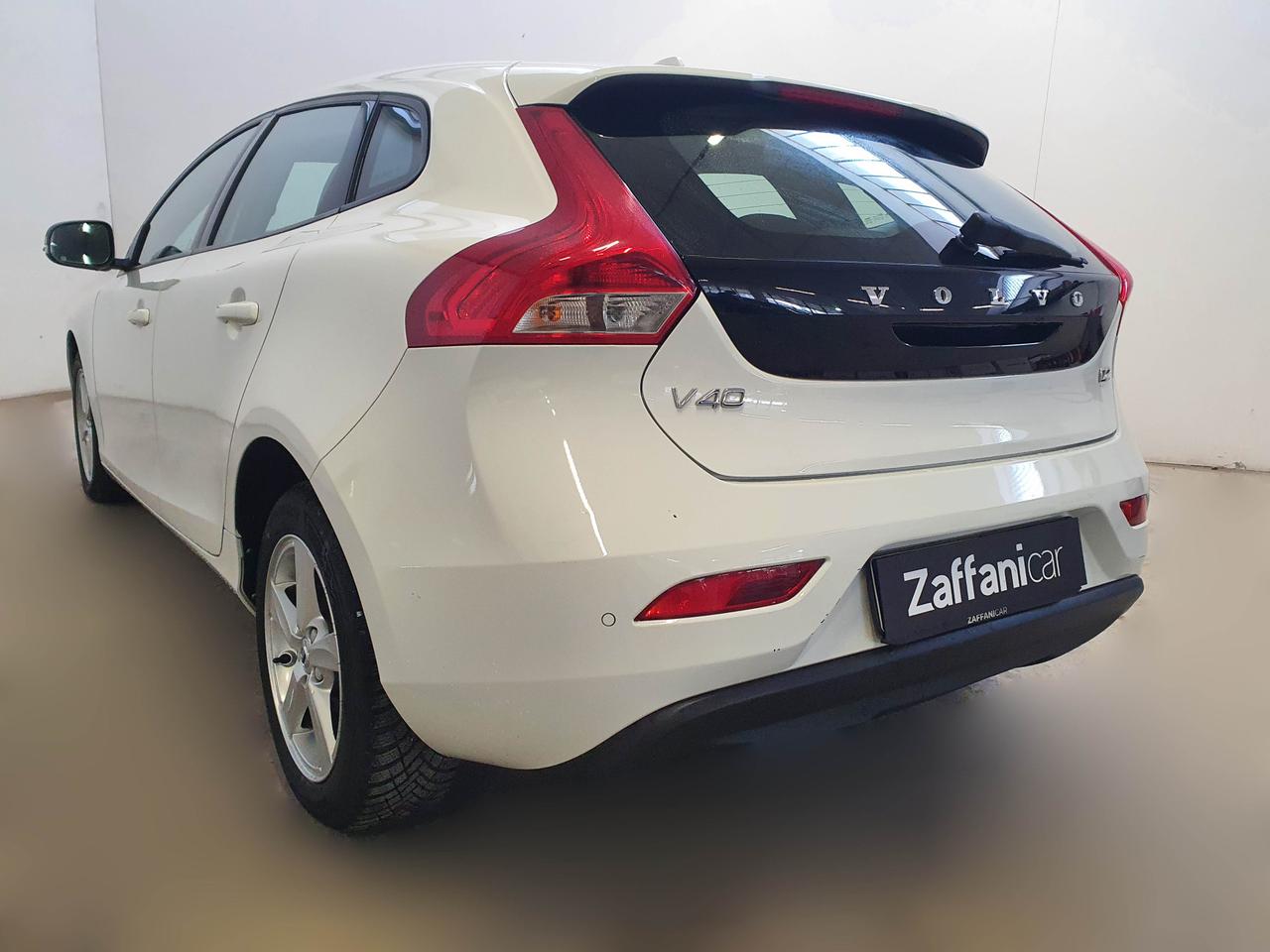 VOLVO V40 (2012-2020) - V40 D2 Geartronic Business