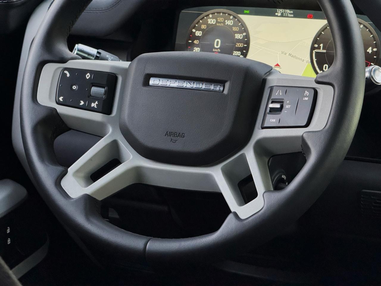 Land Rover Defender 90 3.0d i6 X-Dynamic 200CV TETTO