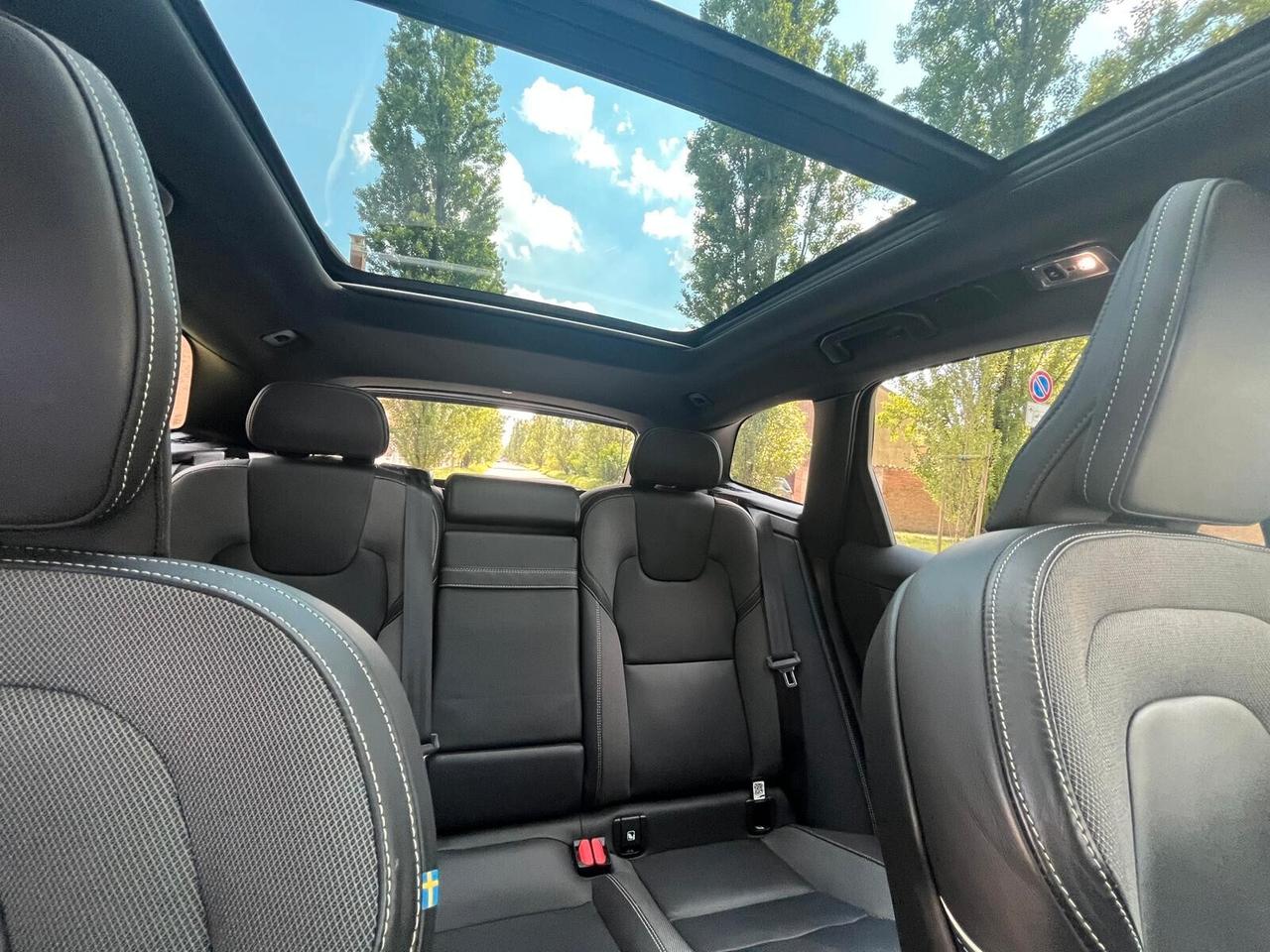 Volvo XC 60 XC60 B4 (d) AWD Geartronic R-design