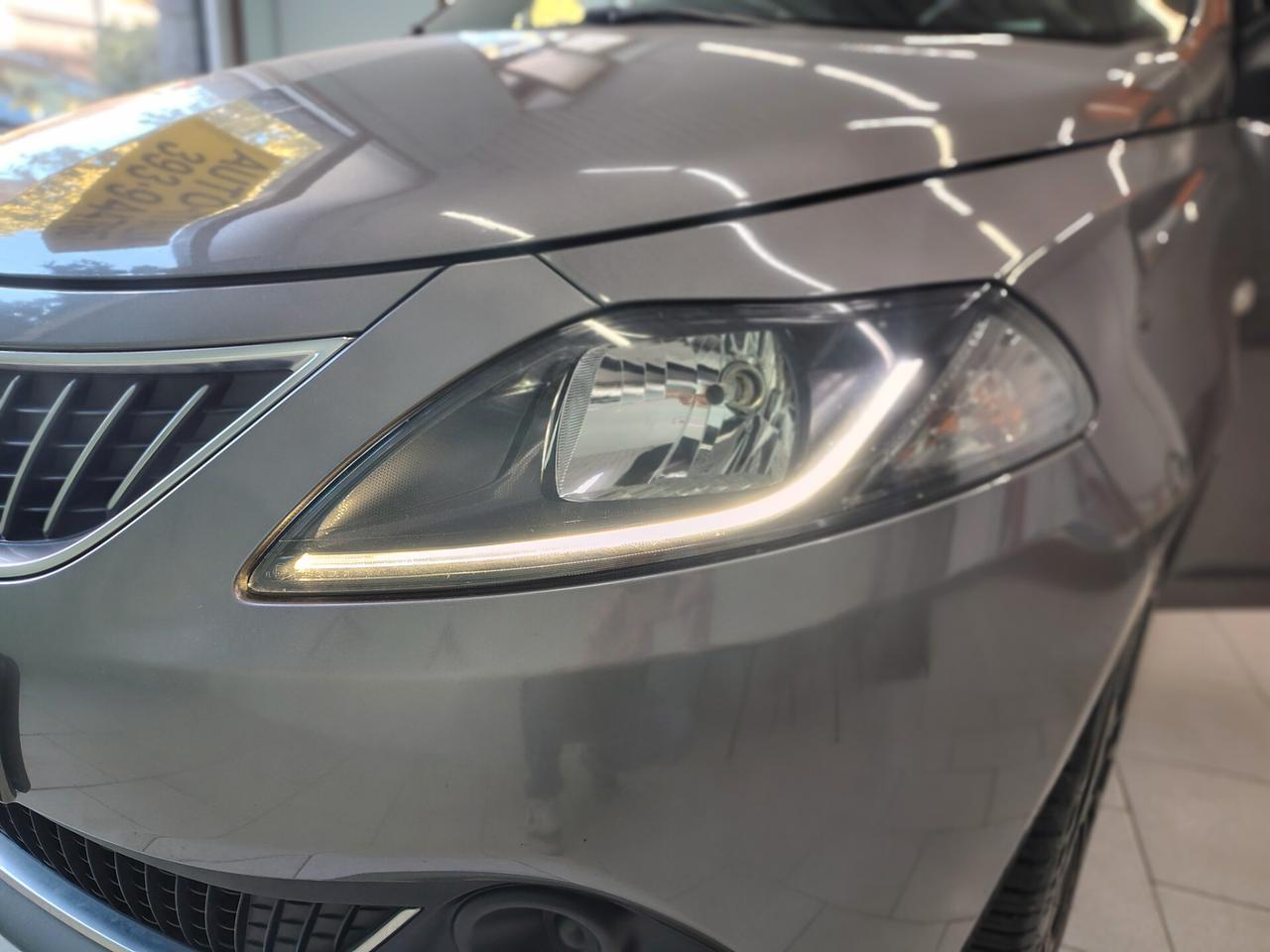 Lancia Ypsilon Hybrid AL PREZZO DEL BENZINA!!!