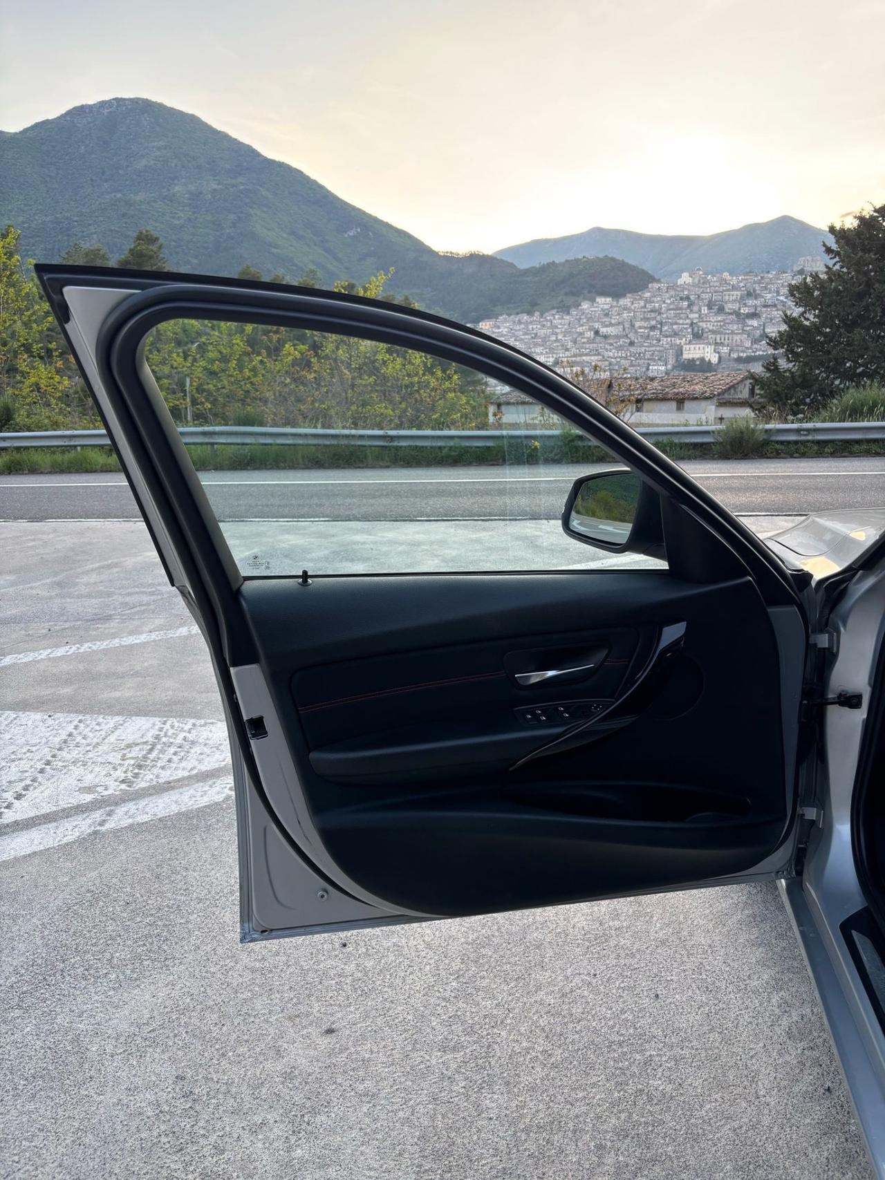 BMW 320D TOURING SPORT XDRIVE 2013