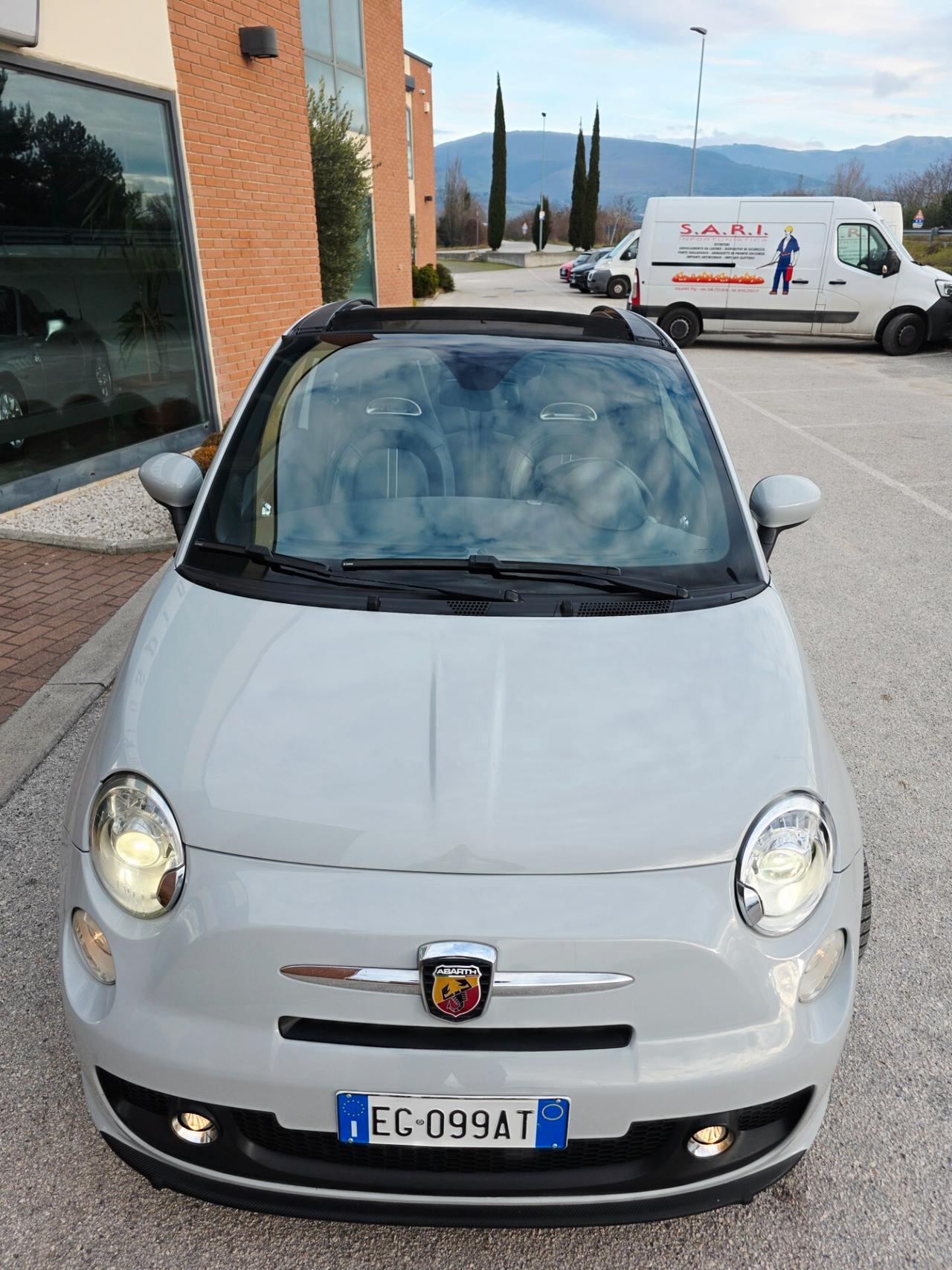 Abarth 500 C 1.4 Turbo T-Jet MTA tagliando e distribuzione fatta