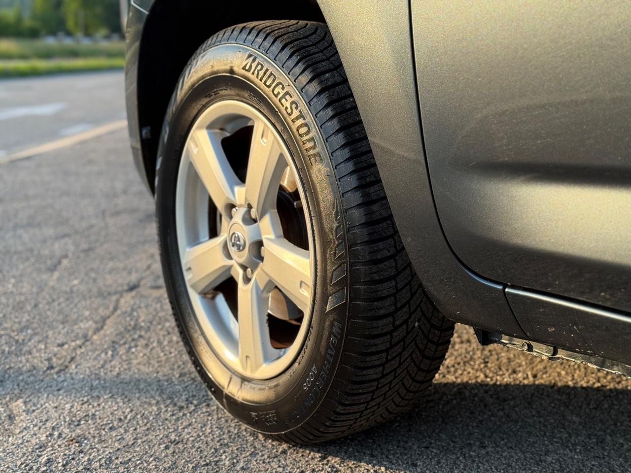 TOYOTA RAV 4 2.0 i BENZINA Luxury 112.000KM PERFETTA