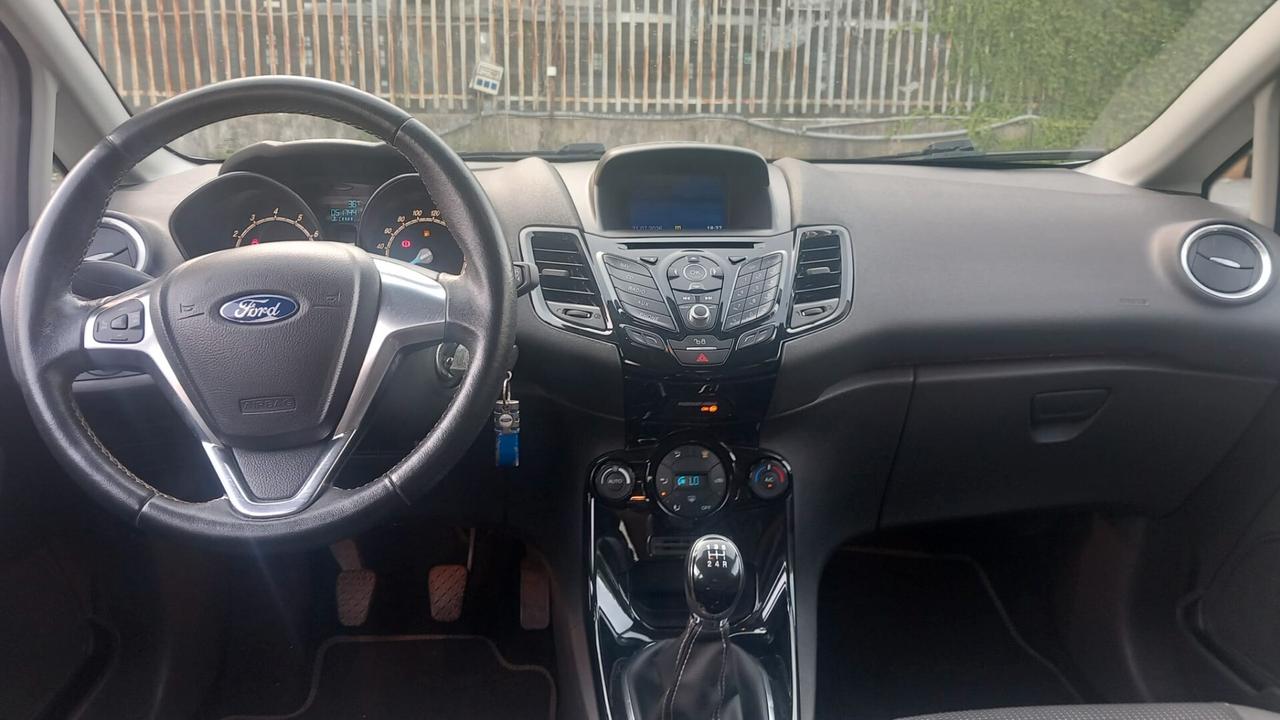 Ford Fiesta 1.4 5p. Bz.- GPL Titanium