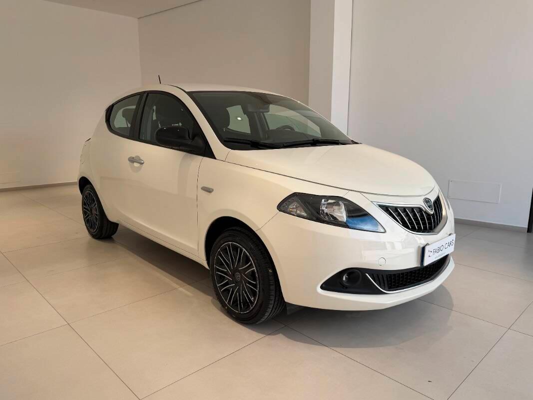 Lancia Ypsilon III 1.0 firefly hybrid Gold s&s 70cv 5p.ti