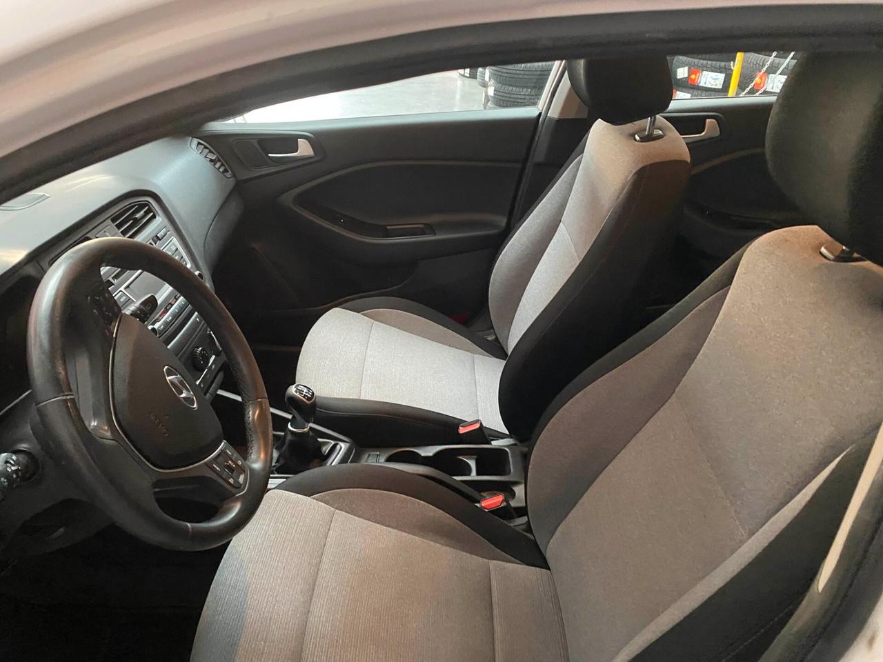 Hyundai i20 1.1 CRDi 12V 5 porte Comfort