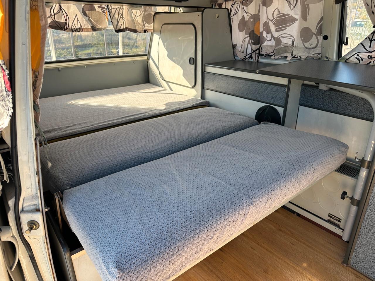 Volkswagen T3 Westfalia Joker "Hochdach" (Tetto Alto rigido)