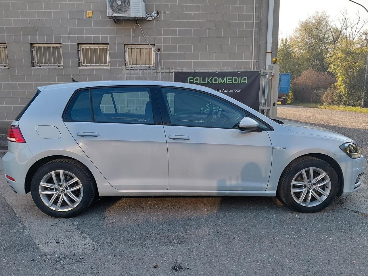 Volkswagen Golf VII 1.4 TGI DSG 5p. Executive BlueMotion (Neopatentati)