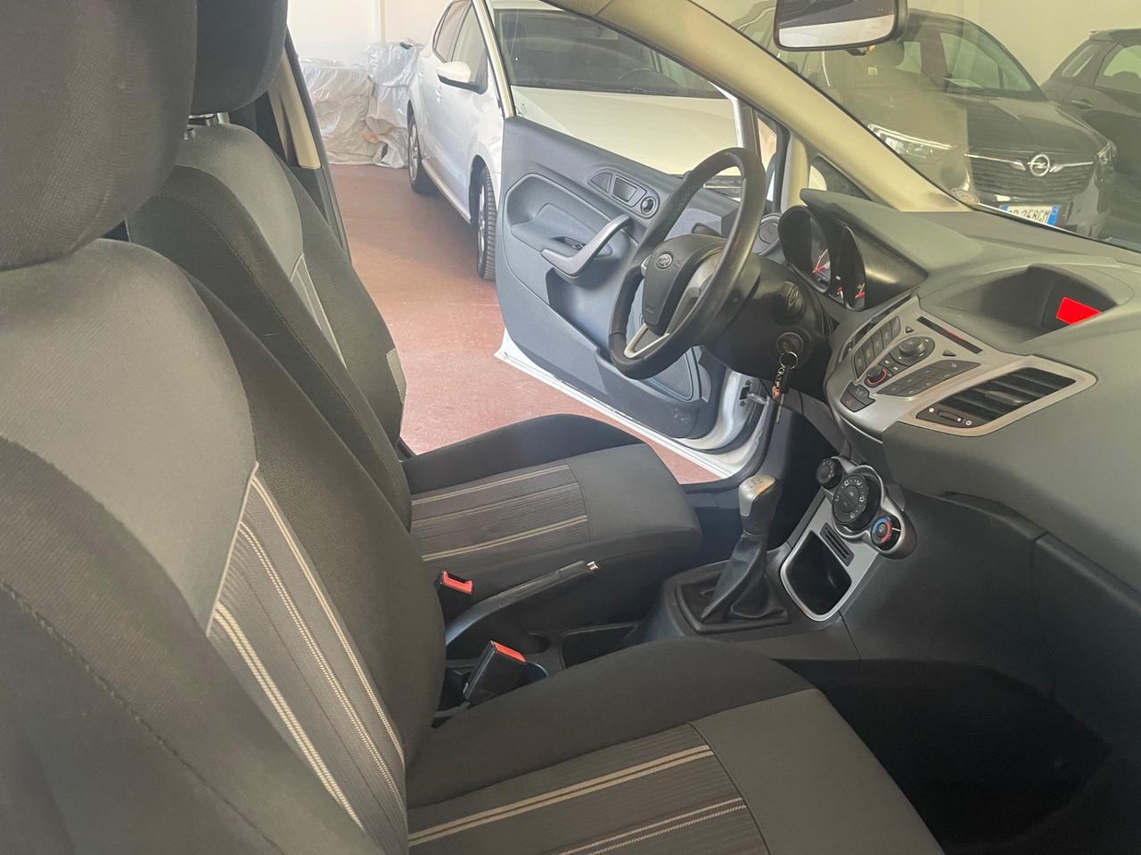 Ford Fiesta Fiesta+ 1.2 82CV 5 porte SI NEOPATENTATI