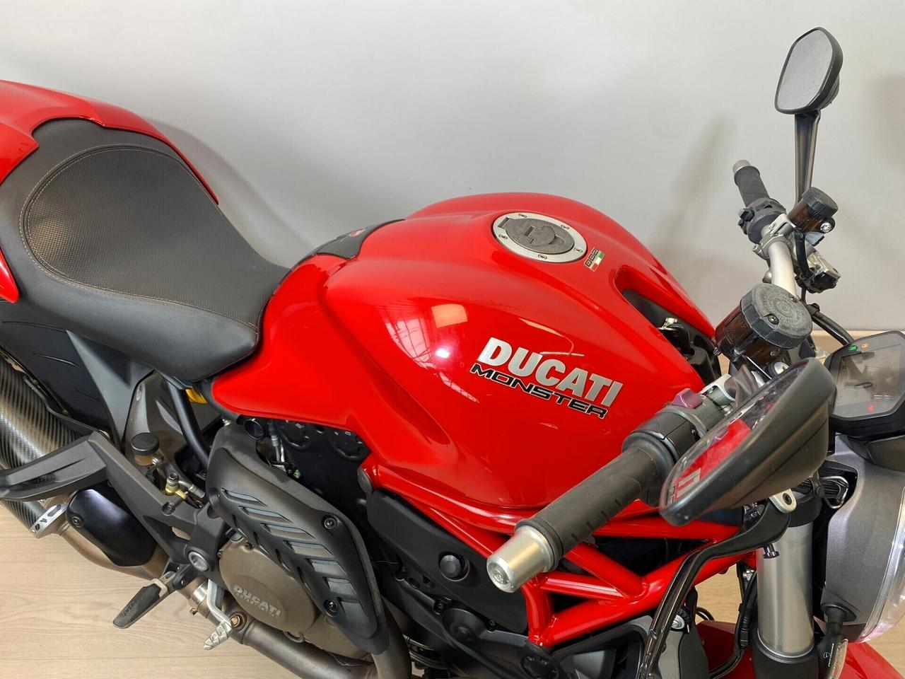 DUCATI MONSTER 1200 + TERMIGNONI DA 99€ AL MESE