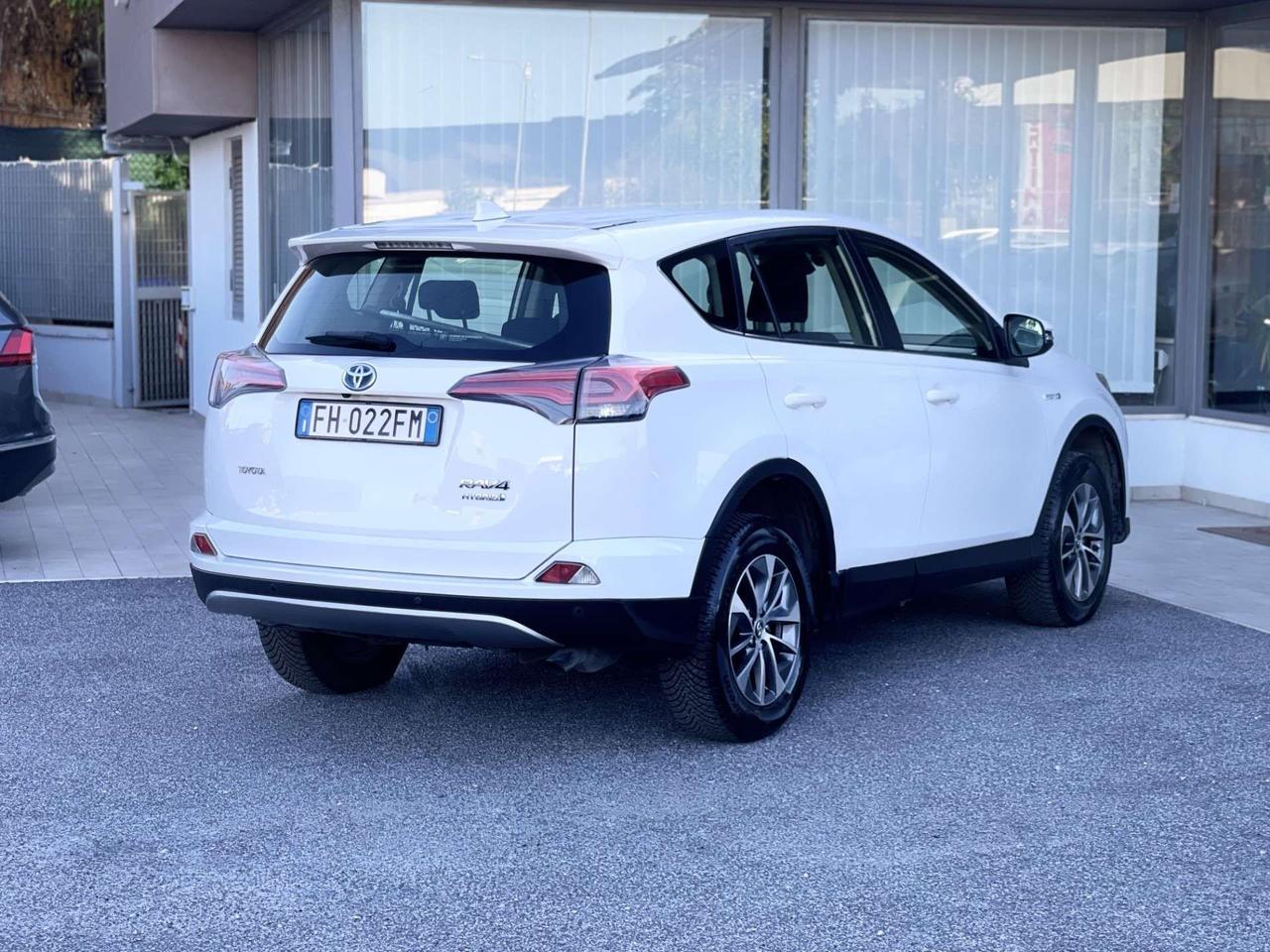 Toyota RAV 4 2.5 Hybrid 155CV E6 - 2017