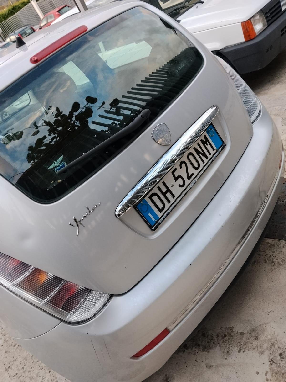 Lancia Y 1.1i cat Elefantino Blu