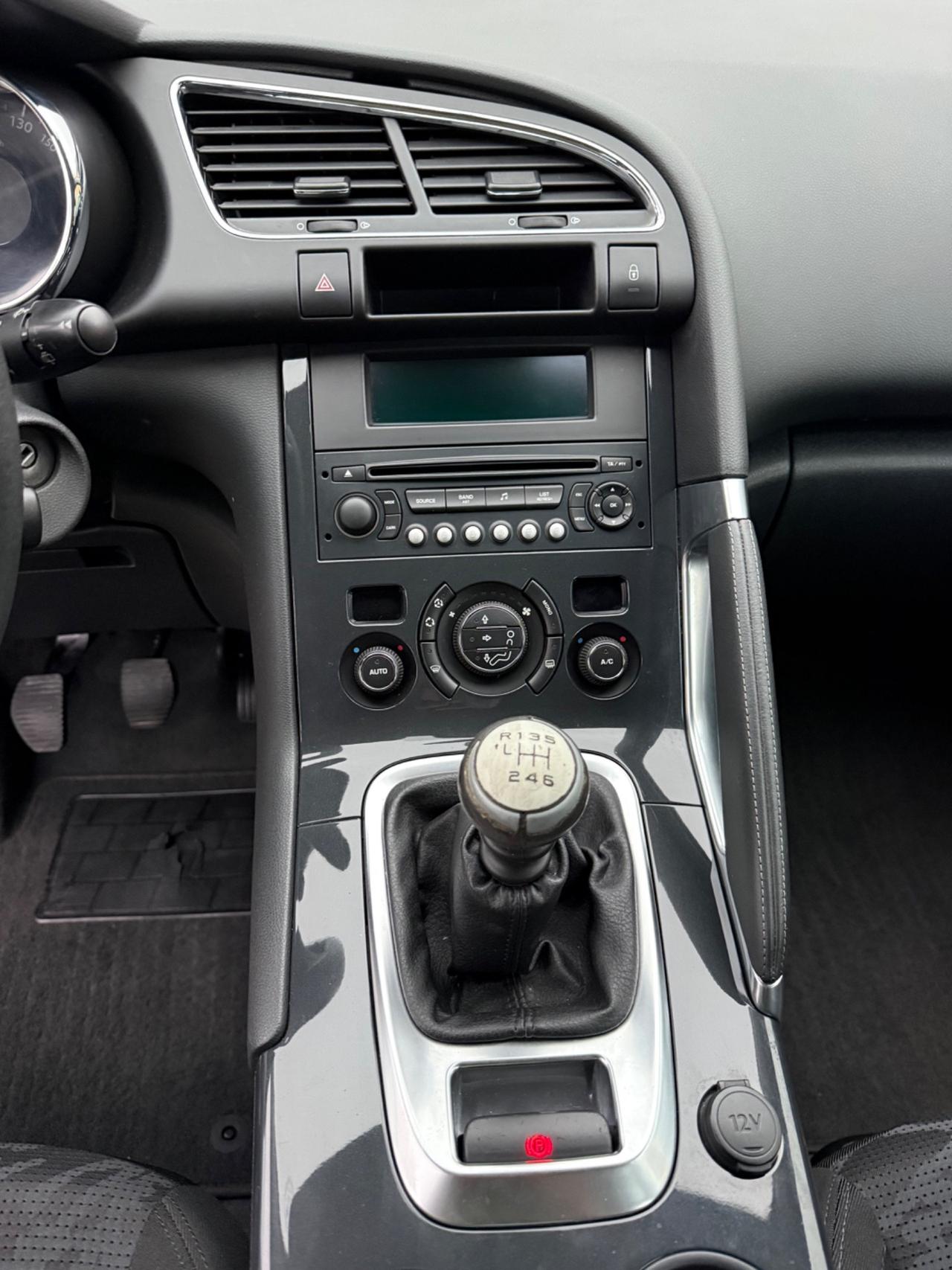 Peugeot 3008 1.6 HDi 110CV Premium