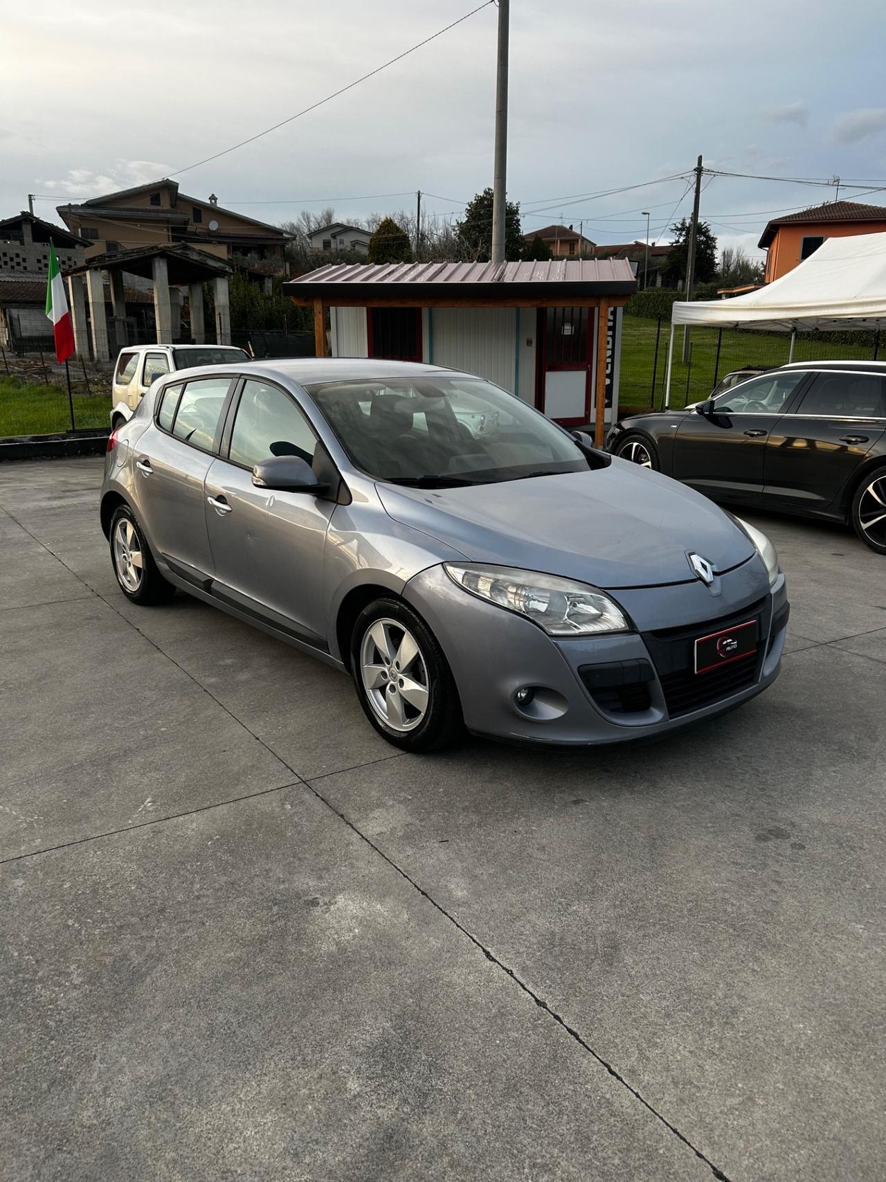 Renault Megane Mégane C-C 1.9 dCi 130CV Luxe