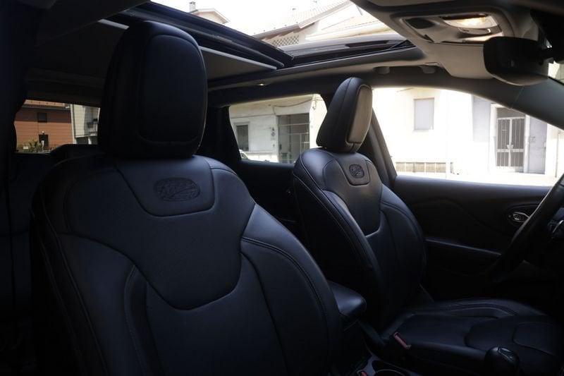 Jeep Cherokee Jeep Cherokee 2.2 Mjt 195cv Overland 4WD Auto ANNO 2019