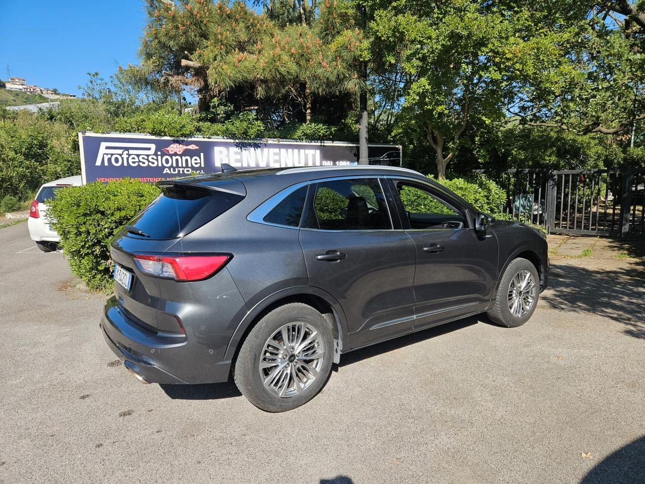 Ford Kuga 2.5 Full Hybrid 190 CV CVT AWD Vignale