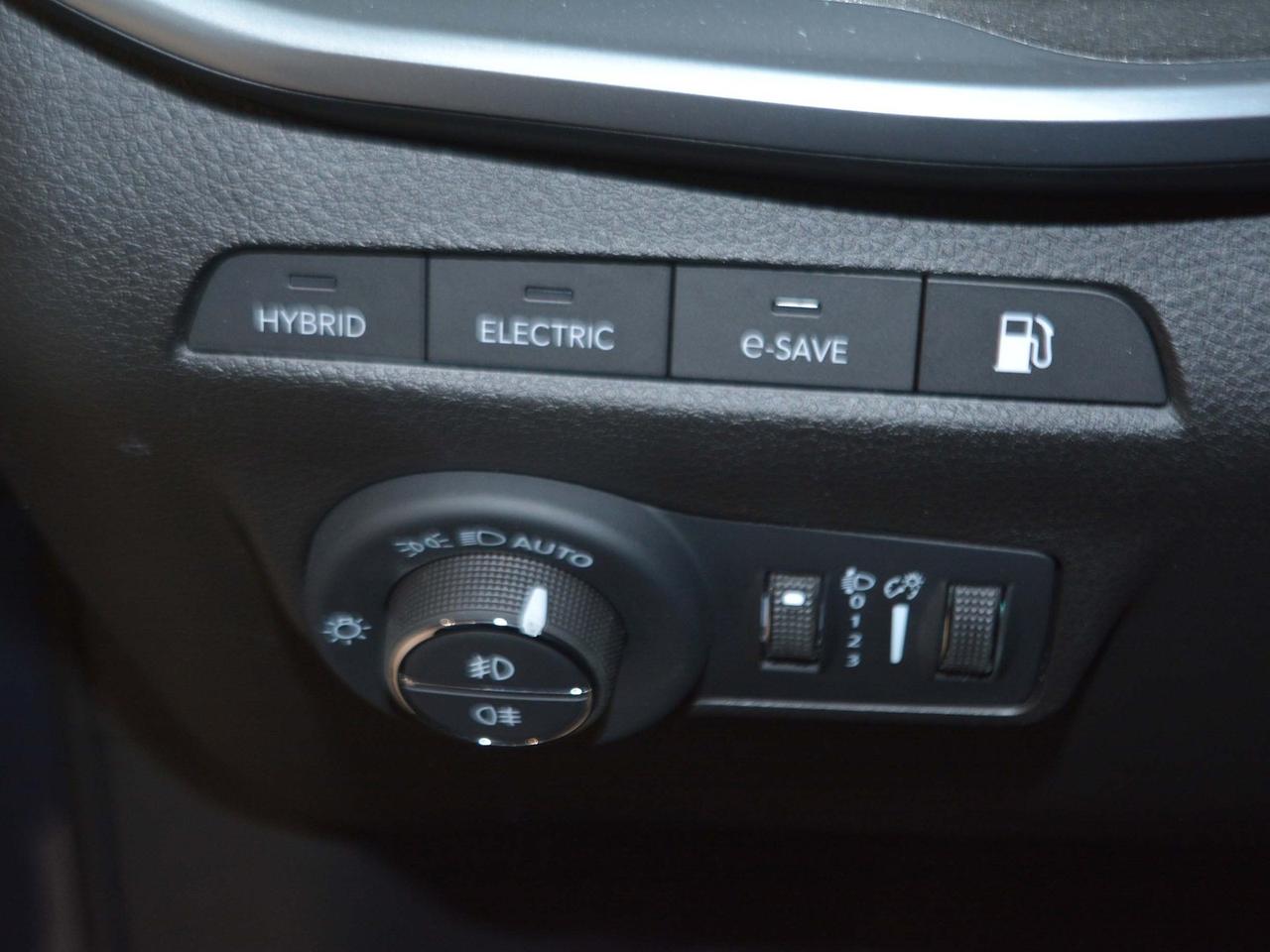 Jeep Compass 1.3 turbo t4 phev altitude 4xe at6