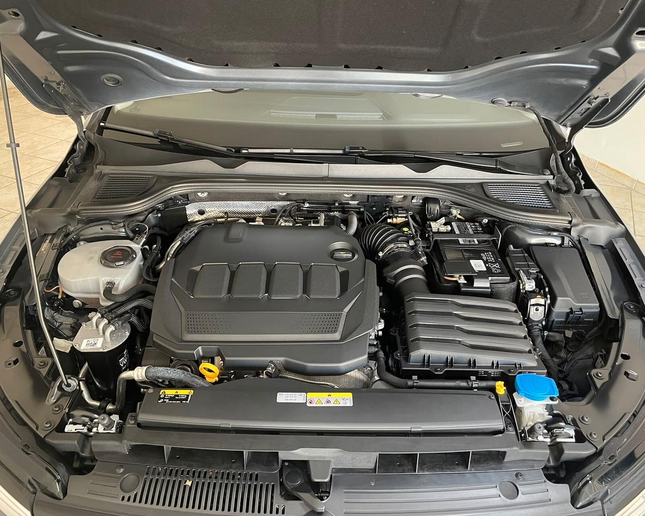 Volkswagen Golf VIII 2.0 TDI 150 CV SCR Style