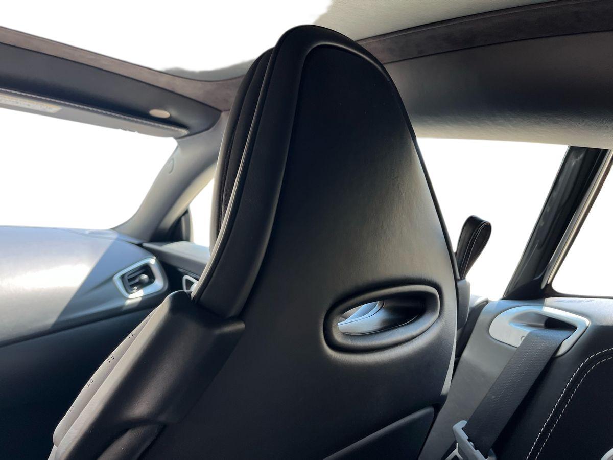 ASTON MARTIN DB11 Coupe 4.0 V8 auto