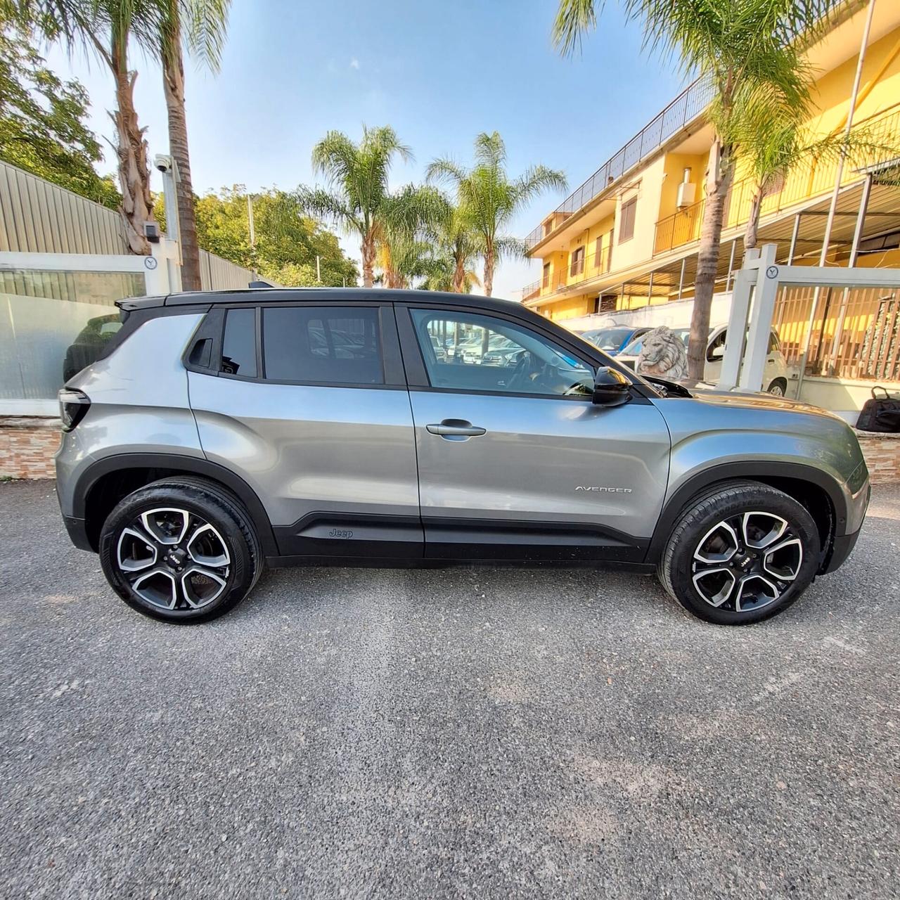 Jeep Avenger 1.2 Turbo 100 CV Summit