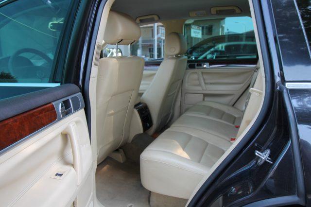 VOLKSWAGEN Touareg 3.0 V6 TDI DPF tiptronic Exclusive