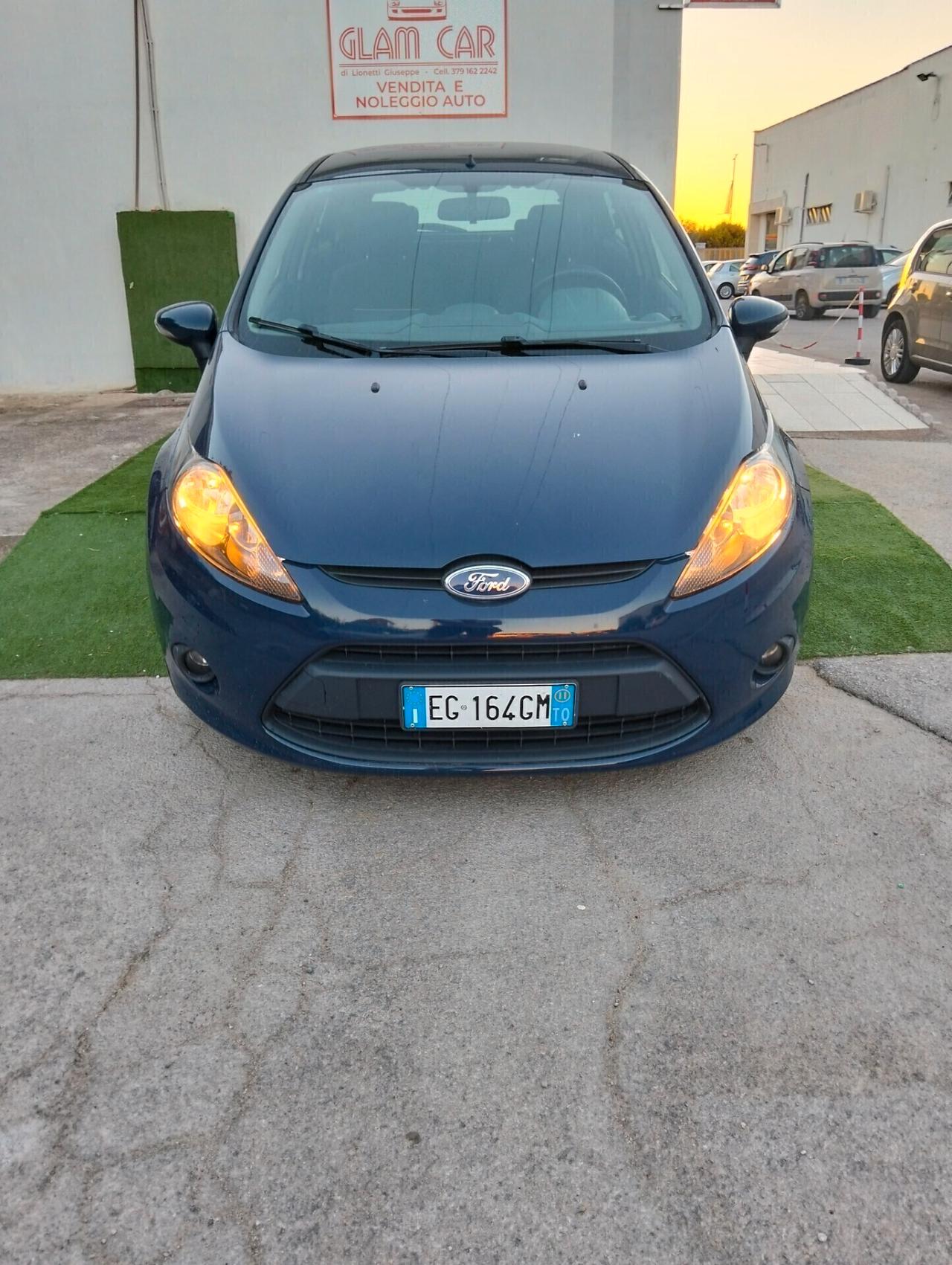 Ford Fiesta 1.4 TDCi 70CV 5 porte Titanium