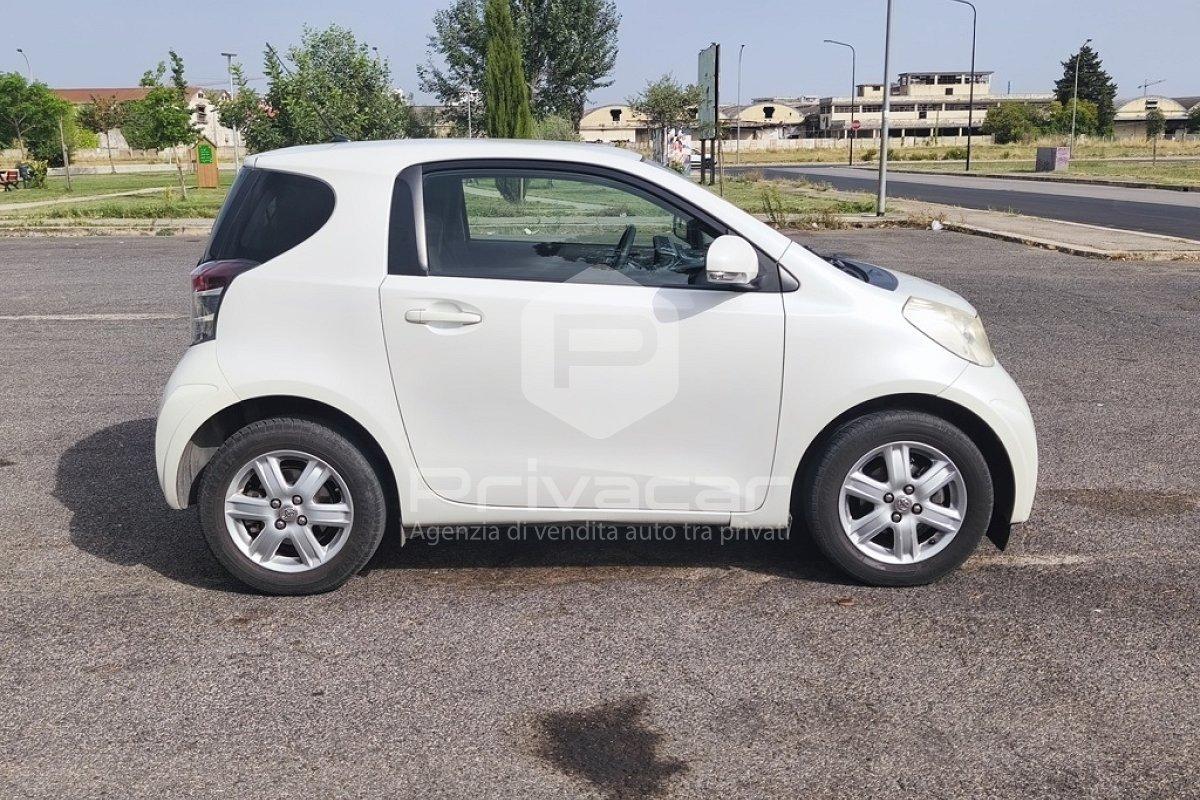 TOYOTA iQ 1.0 Sol