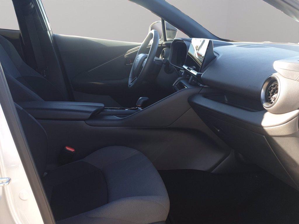 TOYOTA C-hr 2.0 hev trend fwd e-cvt del 2024