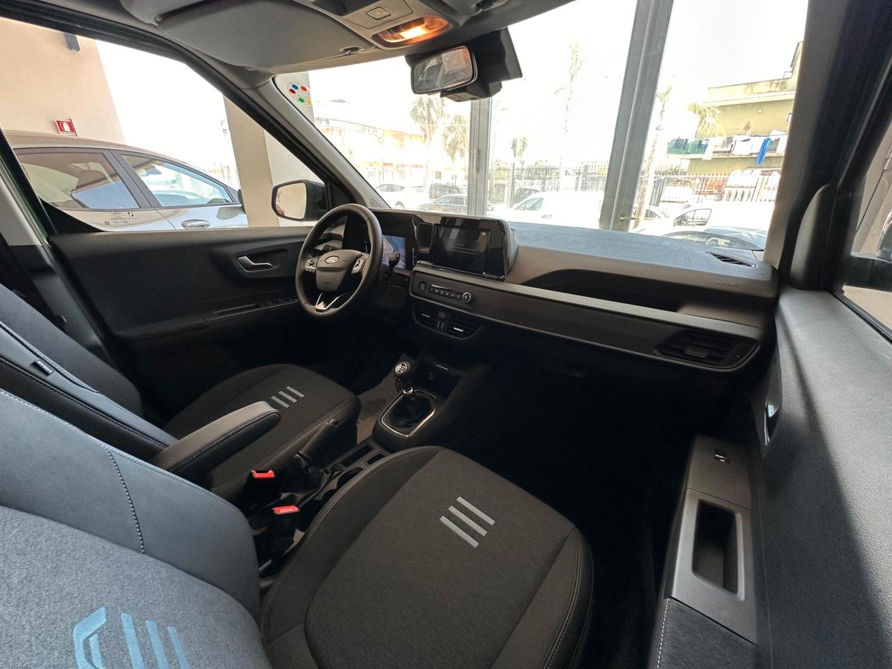 Ford Tourneo Courier 1.0 EcoBoost Powershift Active