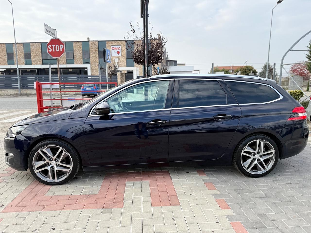 Peugeot 308 1.6 e-HDi 115 CV Stop&Start SW Allure