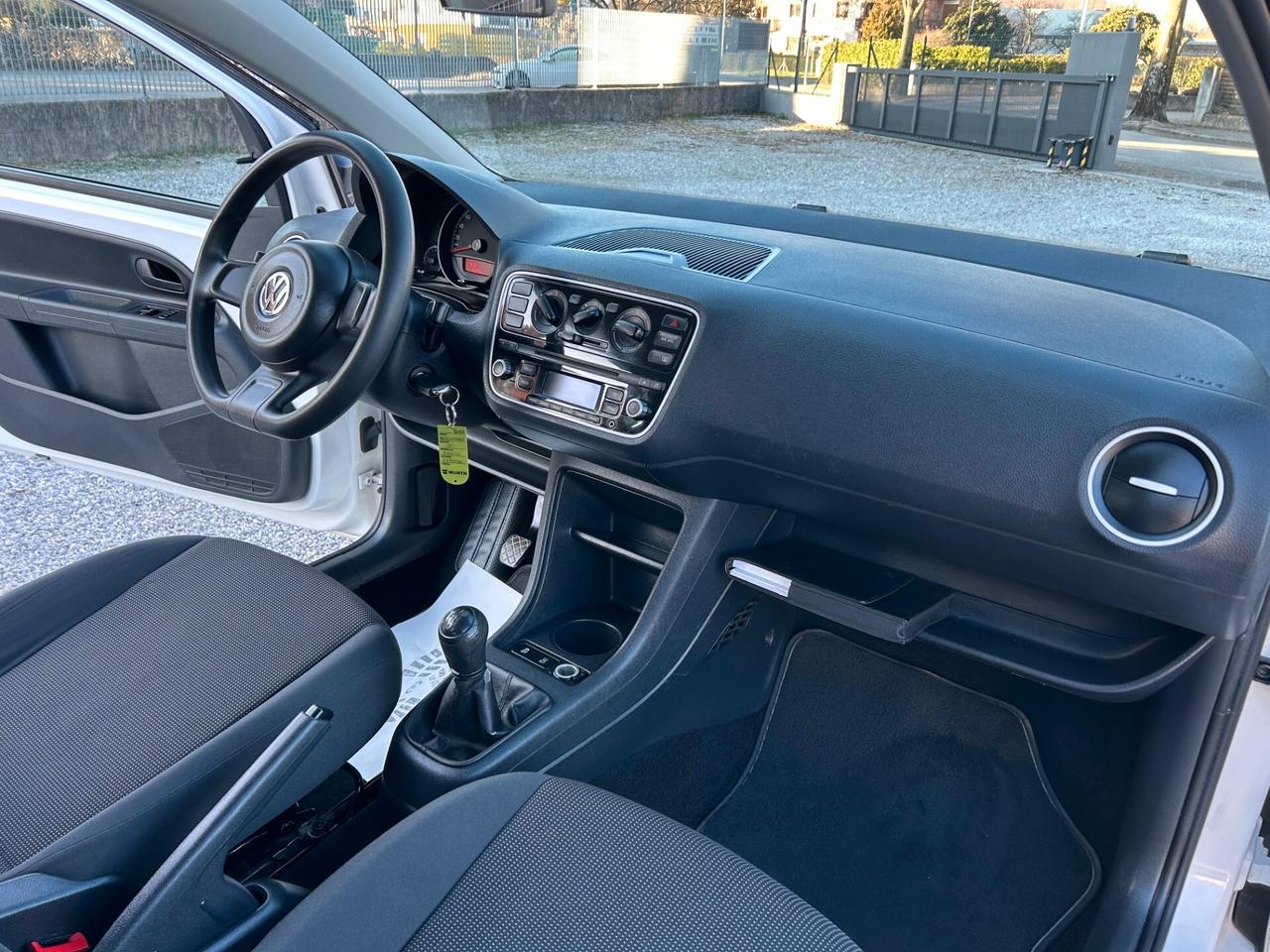 Volkswagen up! 1.0 3p. take-NEOPATENTATI