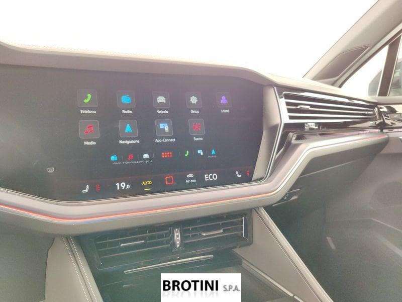 Volkswagen Touareg 3.0 V6 TDI SCR 170kW R-Line Final Edit