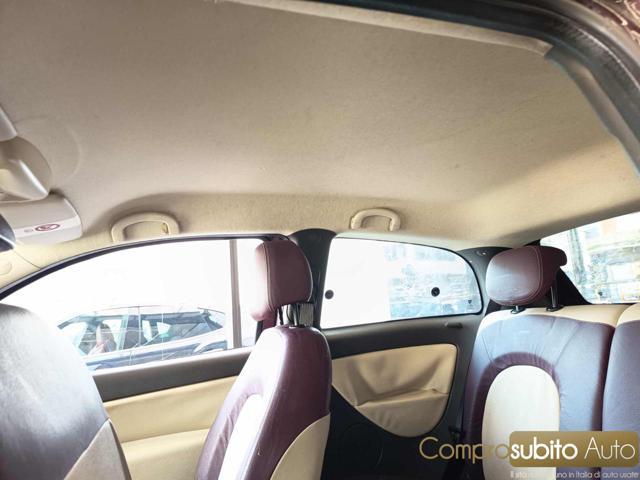 LANCIA Ypsilon 1.2 Platino